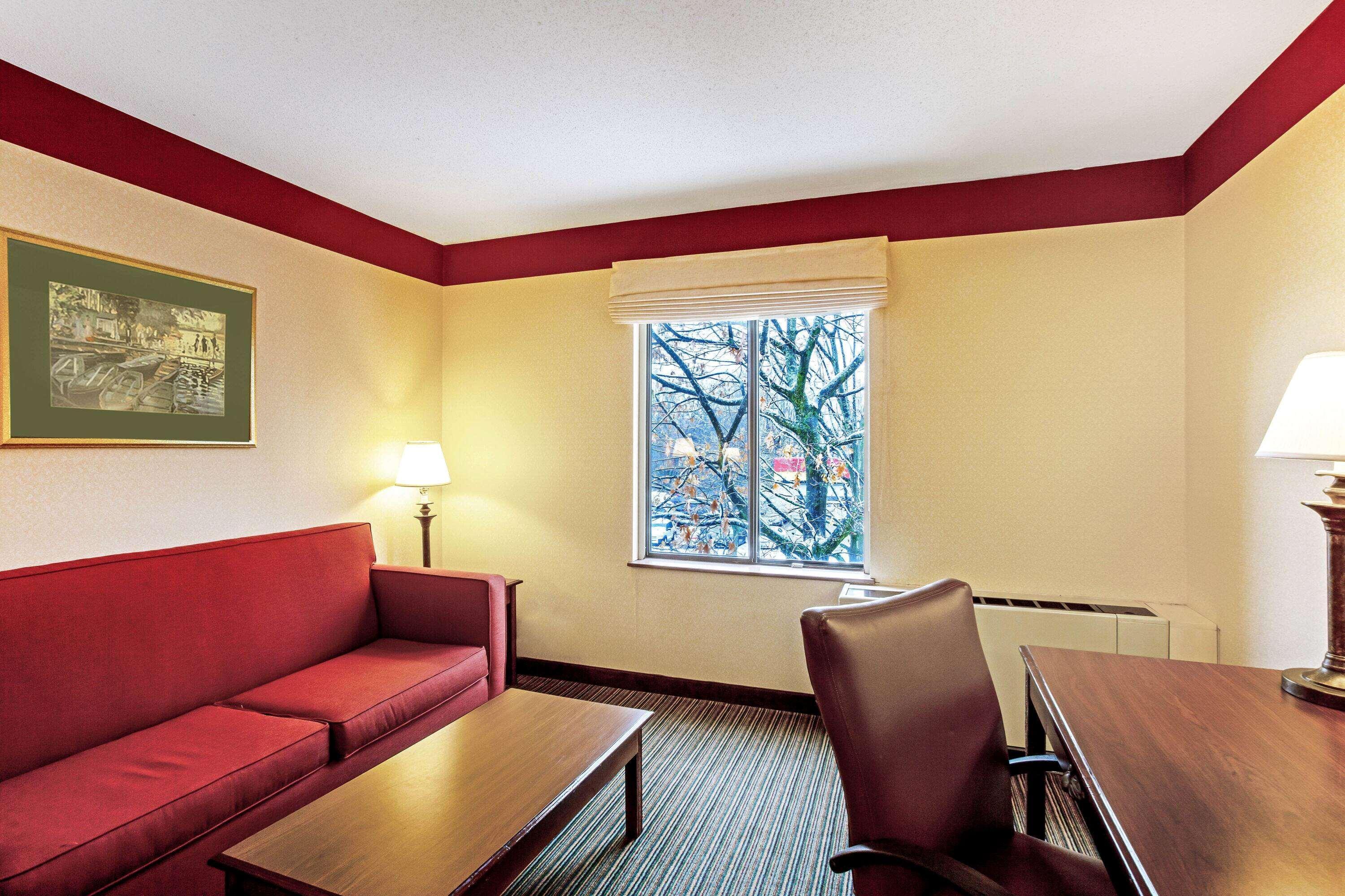 Holiday Inn Express South Burlington - Downtown By Ihg Exteriör bild