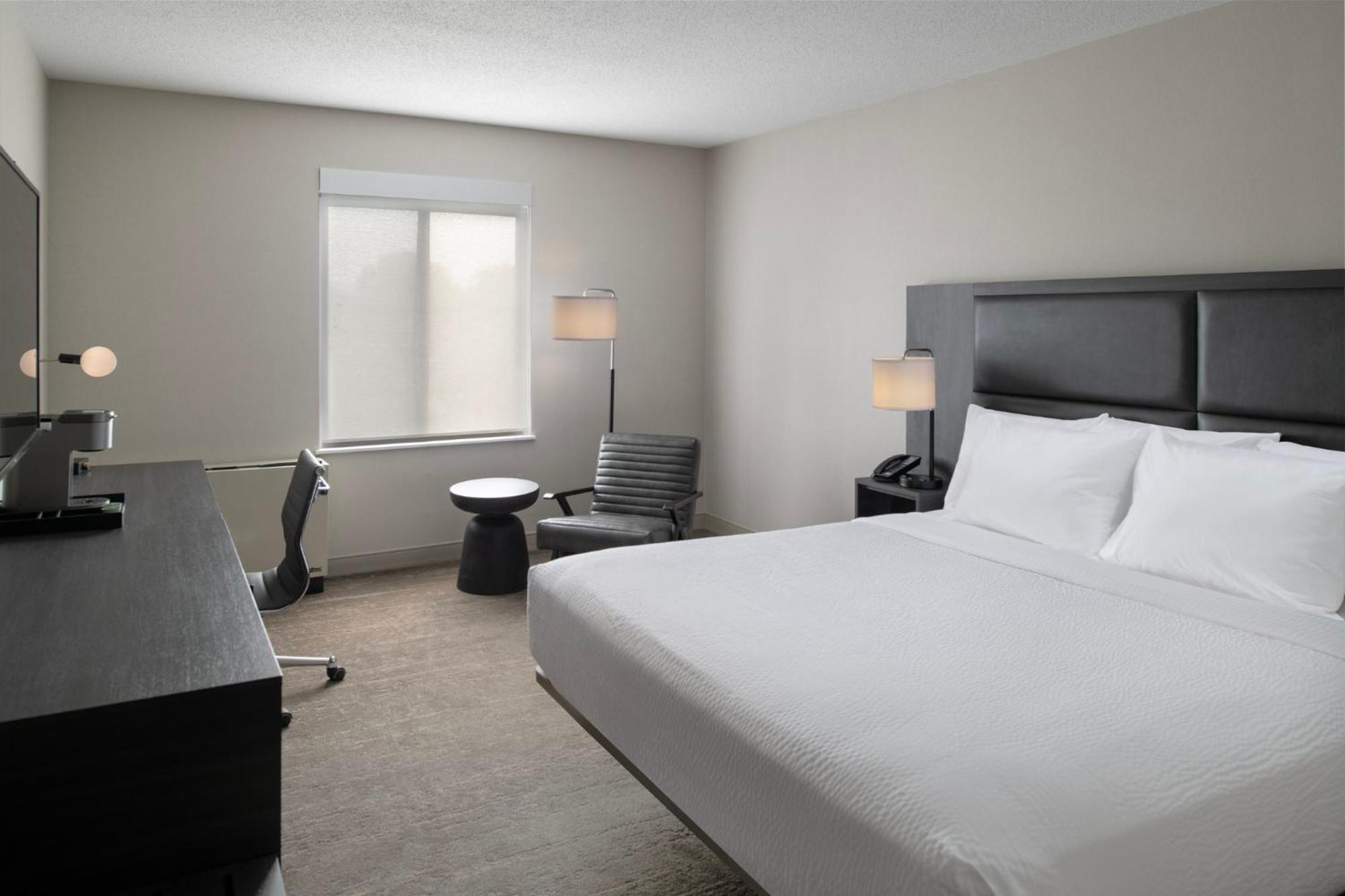 Holiday Inn Express South Burlington - Downtown By Ihg Exteriör bild