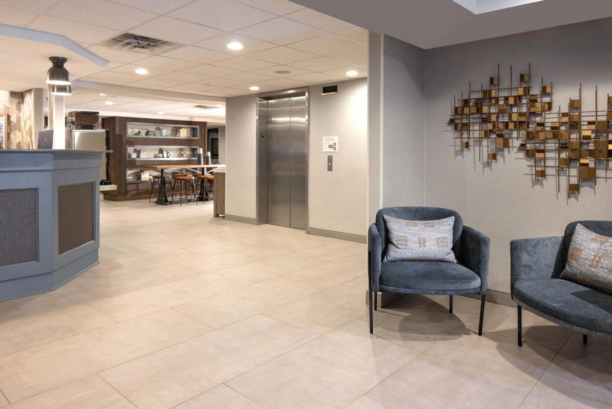 Holiday Inn Express South Burlington - Downtown By Ihg Exteriör bild